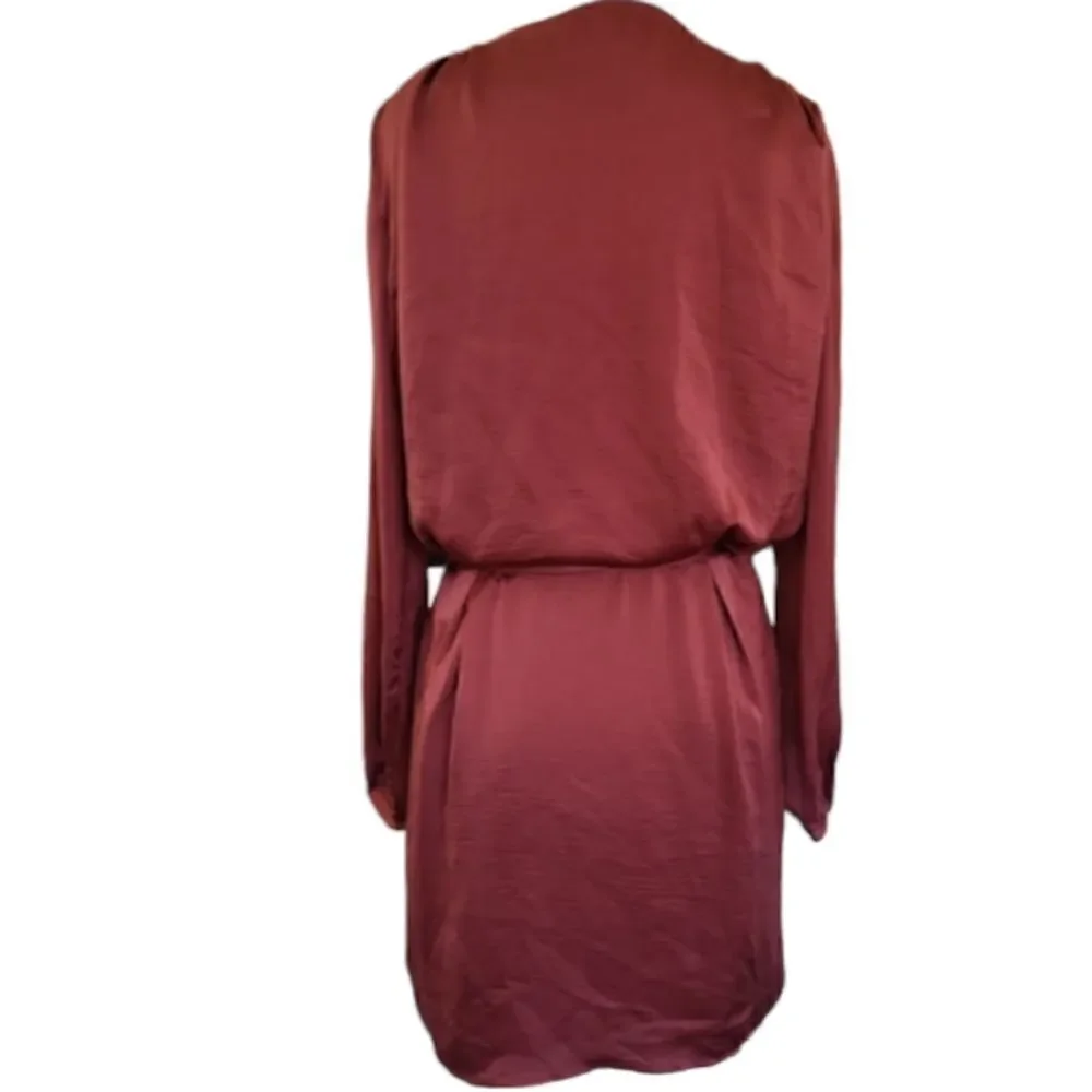 Kittenish Dress Size M